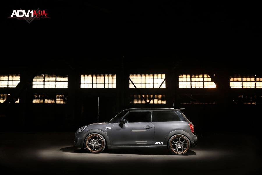  Mini Cooper S on ADV.1 Wheels (ADV05CTSCS) 2015 года  (фото 6 из 10)